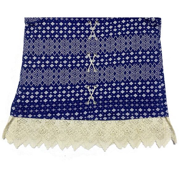 Maurices Pullover Top Women's Large Sleeveless Blue & White With Frill Trim NEW - Picture 6 of 7